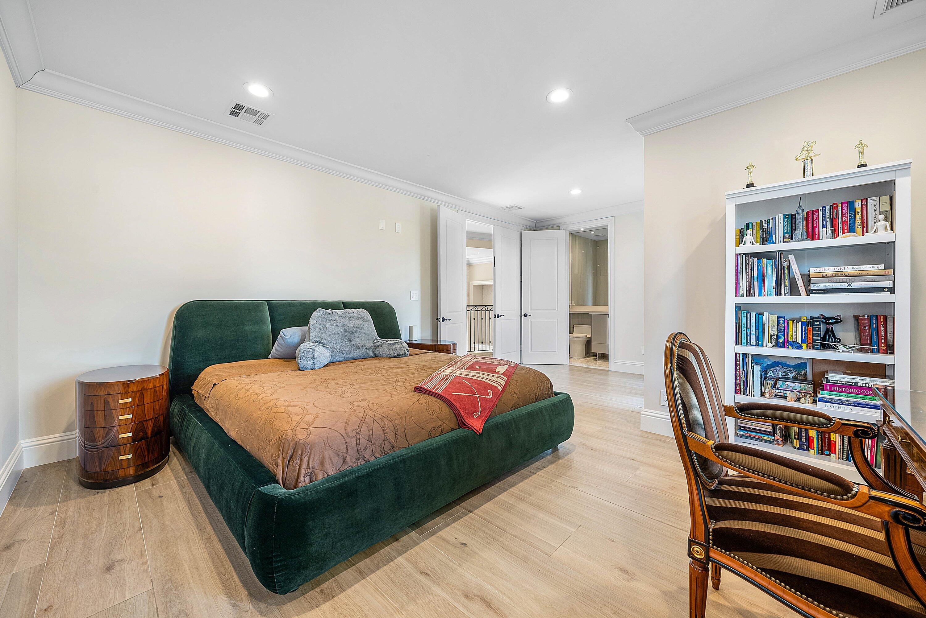 398 Northeast 7th Street Boca Raton, FL 33432 - Photo 50 of 74 047-398Northeast7thStreet-BocaRaton-FL-3