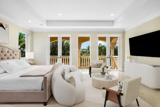 $4,400,000 | 398 Northeast 7th Street, Boca Raton, FL 33432