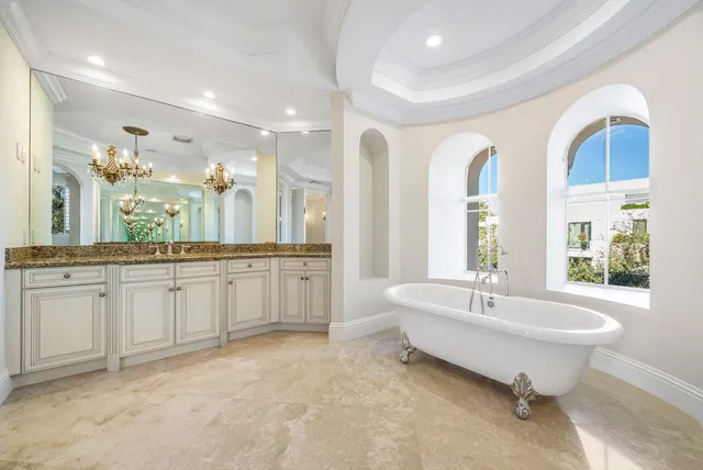 $4,400,000 | 398 Northeast 7th Street, Boca Raton, FL 33432