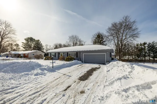 a outdoor space with a house