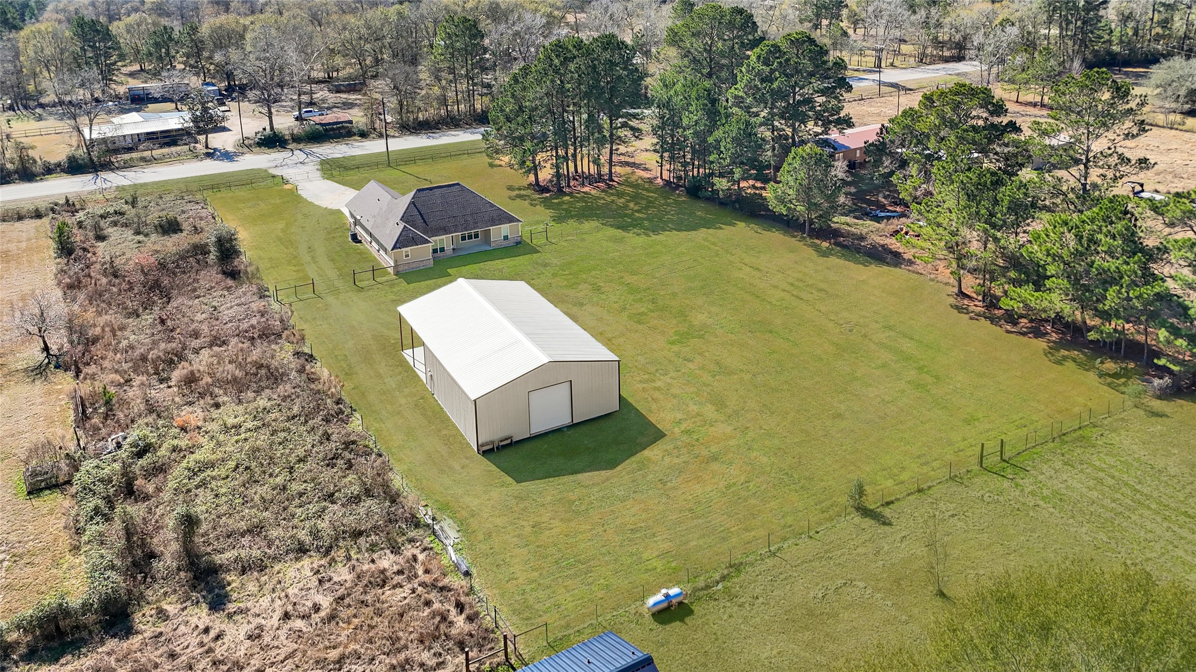 15416 Fm 1008 Dayton, TX 77535 - Photo 11 of 37