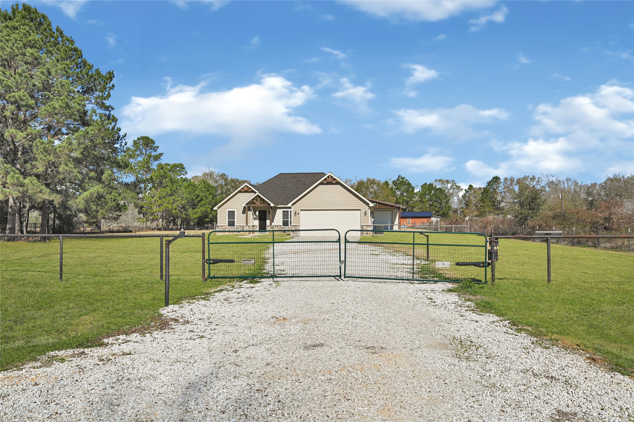 15416 Fm 1008 Dayton, TX 77535 - Photo 12 of 37