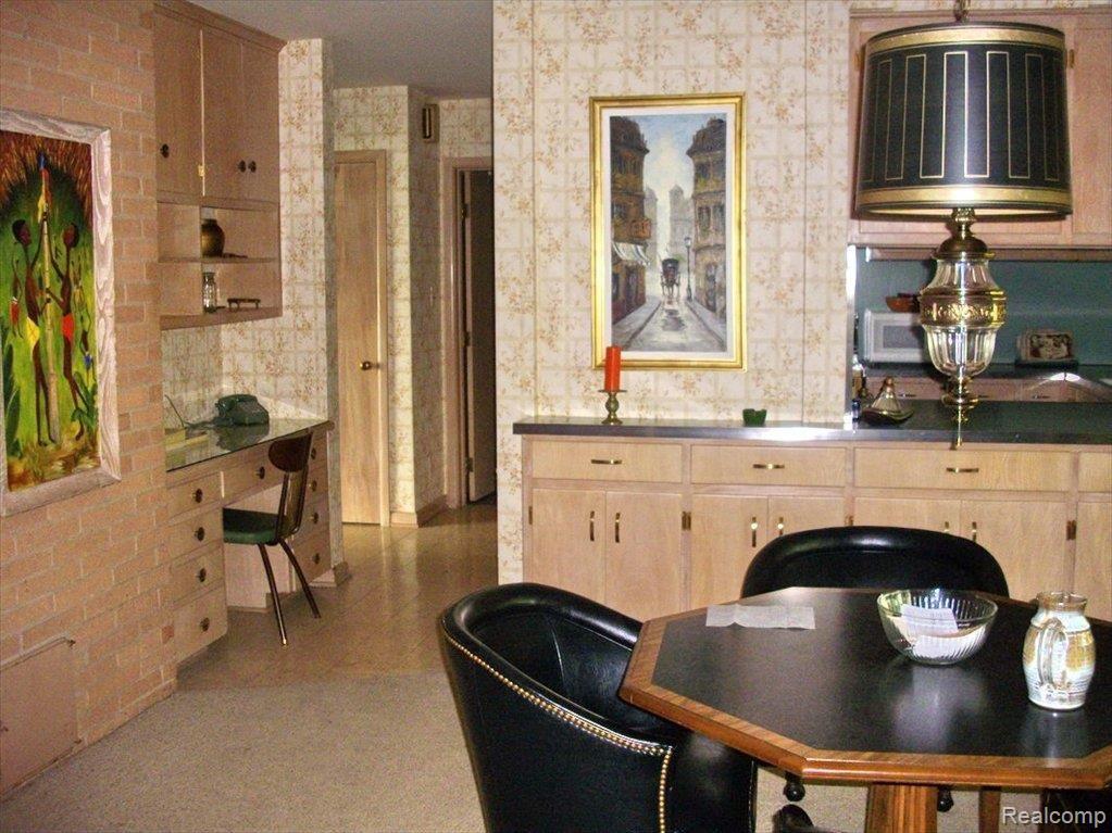 5170 Wing Lake Road Bloomfield Hills, MI 48302 - Photo 13 of 16 Breakfast Nook