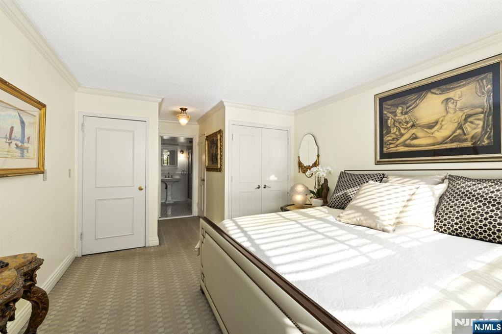 200 Grand Cove Way, Unit 3L Edgewater, NJ 07020 - Photo 20 of 31