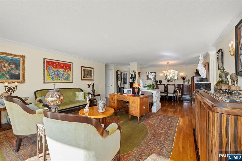 200 Grand Cove Way, Unit 3L Edgewater, NJ 07020 - Photo 3 of 31