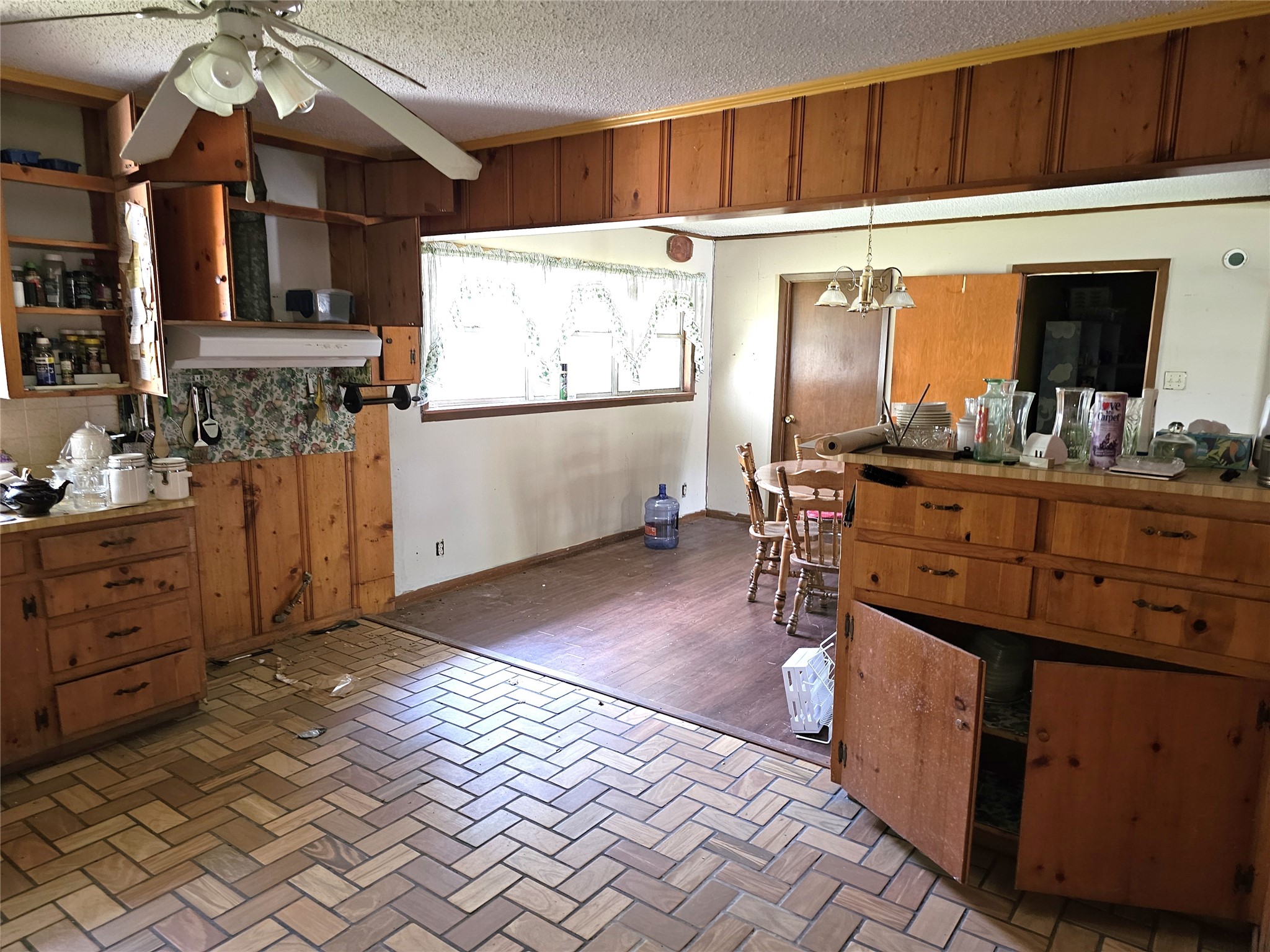 216 Westwood Road Palestine, TX 75803 - Photo 5 of 23 a kitchen with stainless steel appliances kitchen island granite countertop a stove a sink and a microwave