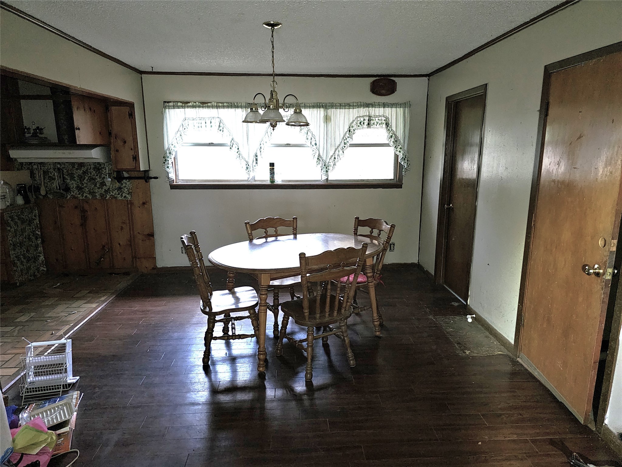 216 Westwood Road Palestine, TX 75803 - Photo 7 of 23 a view of a dining room with furniture window and wooden floor