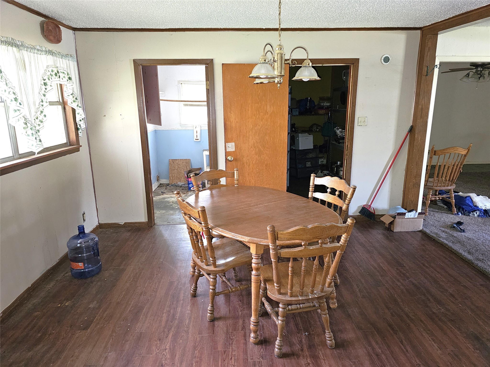 216 Westwood Road Palestine, TX 75803 - Photo 8 of 23 a dining room with furniture and window