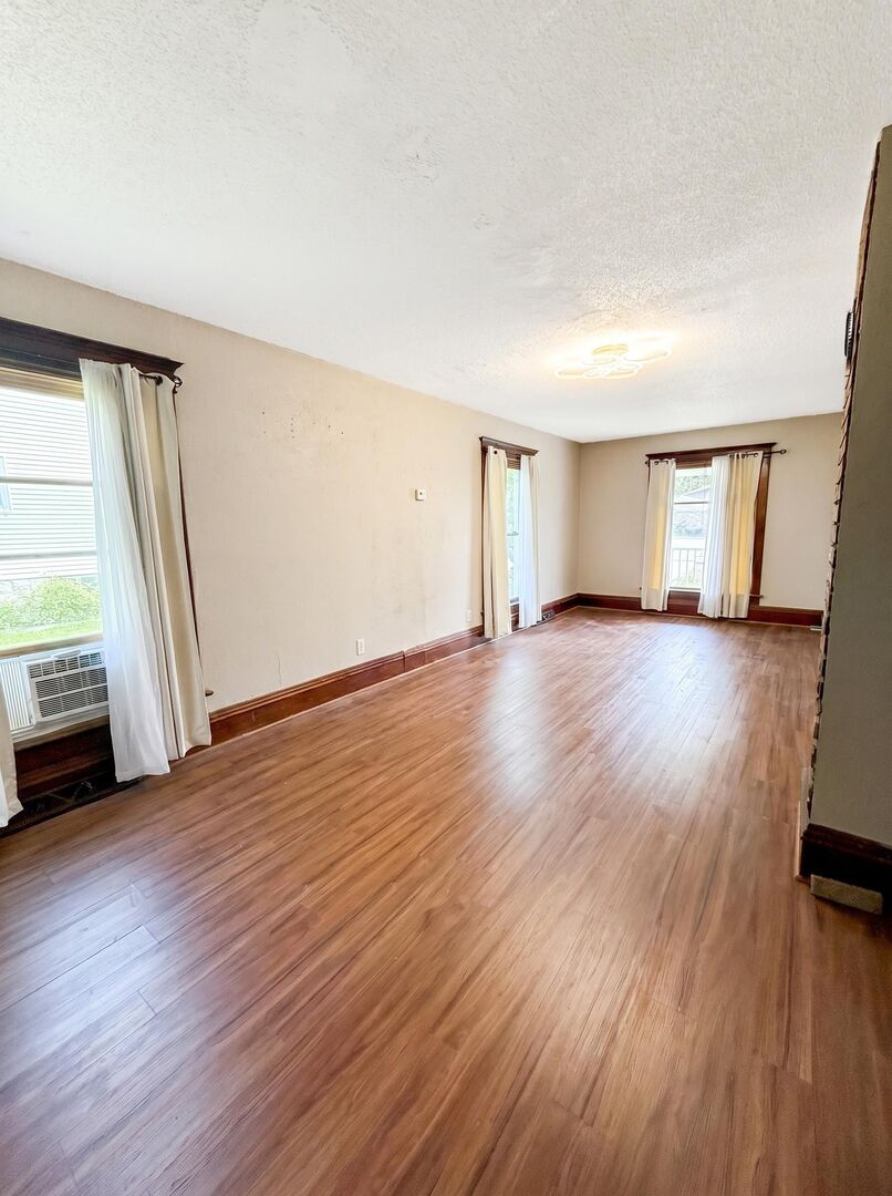 240 Maple Street Paw Paw, IL 61353 - Photo 5 of 25