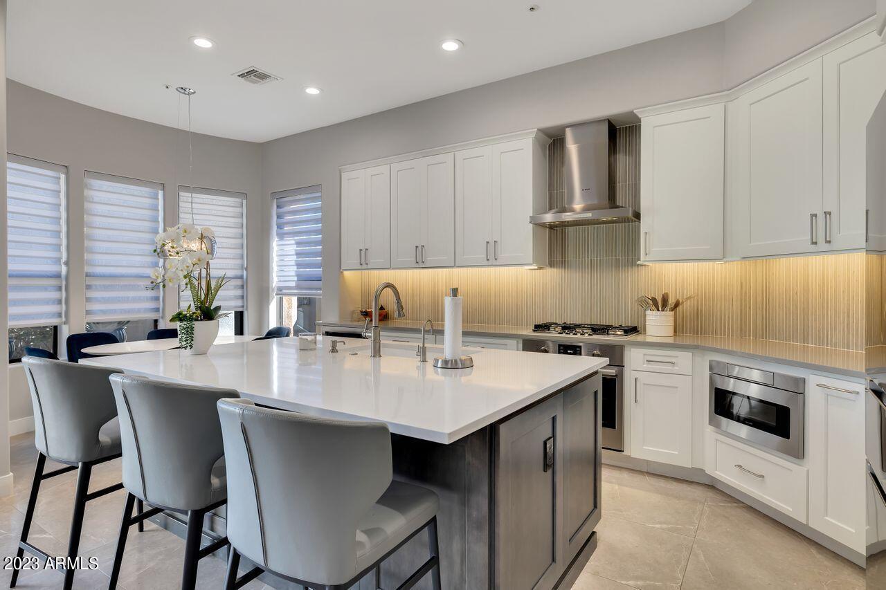 7525 East Gainey Ranch Road, Unit 119 Scottsdale, AZ 85258 - Photo 1 of 29 Kitchen