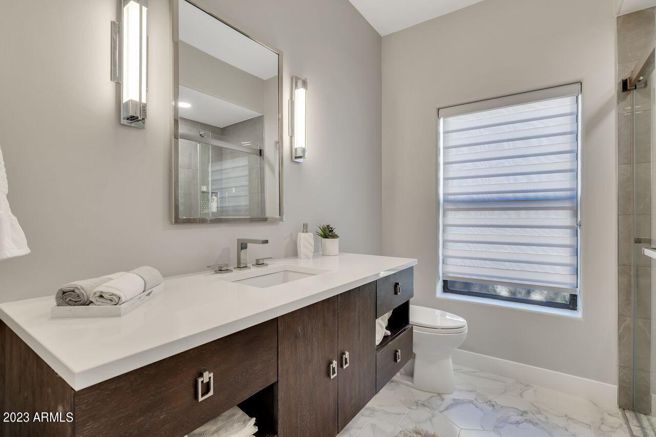 7525 East Gainey Ranch Road, Unit 119 Scottsdale, AZ 85258 - Photo 19 of 29 2nd Bathroom