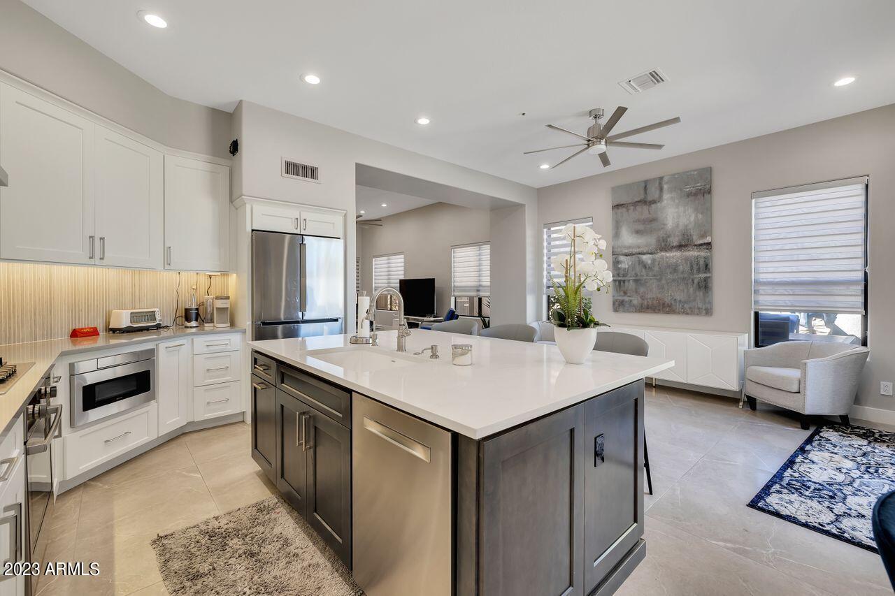 7525 East Gainey Ranch Road, Unit 119 Scottsdale, AZ 85258 - Photo 6 of 29 Kitchen
