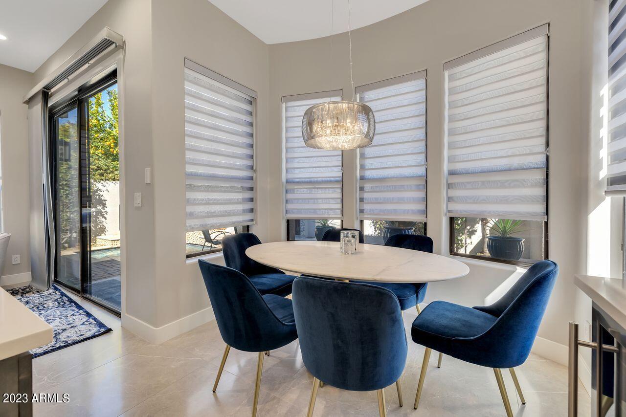 7525 East Gainey Ranch Road, Unit 119 Scottsdale, AZ 85258 - Photo 8 of 29 Dining Area