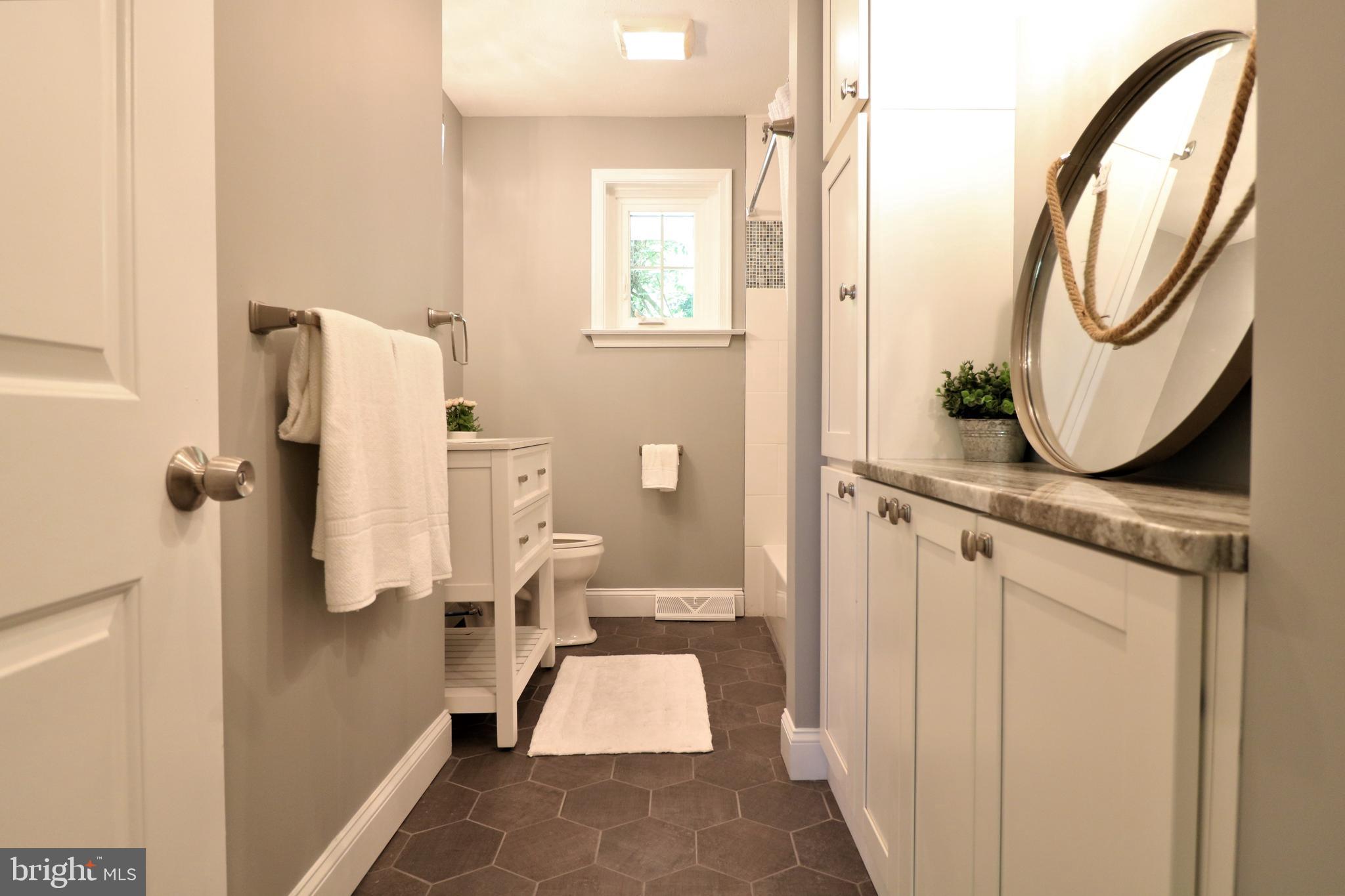 1364 Panther Road Jenkintown, PA 19046 - Photo 17 of 34 Hall Bath