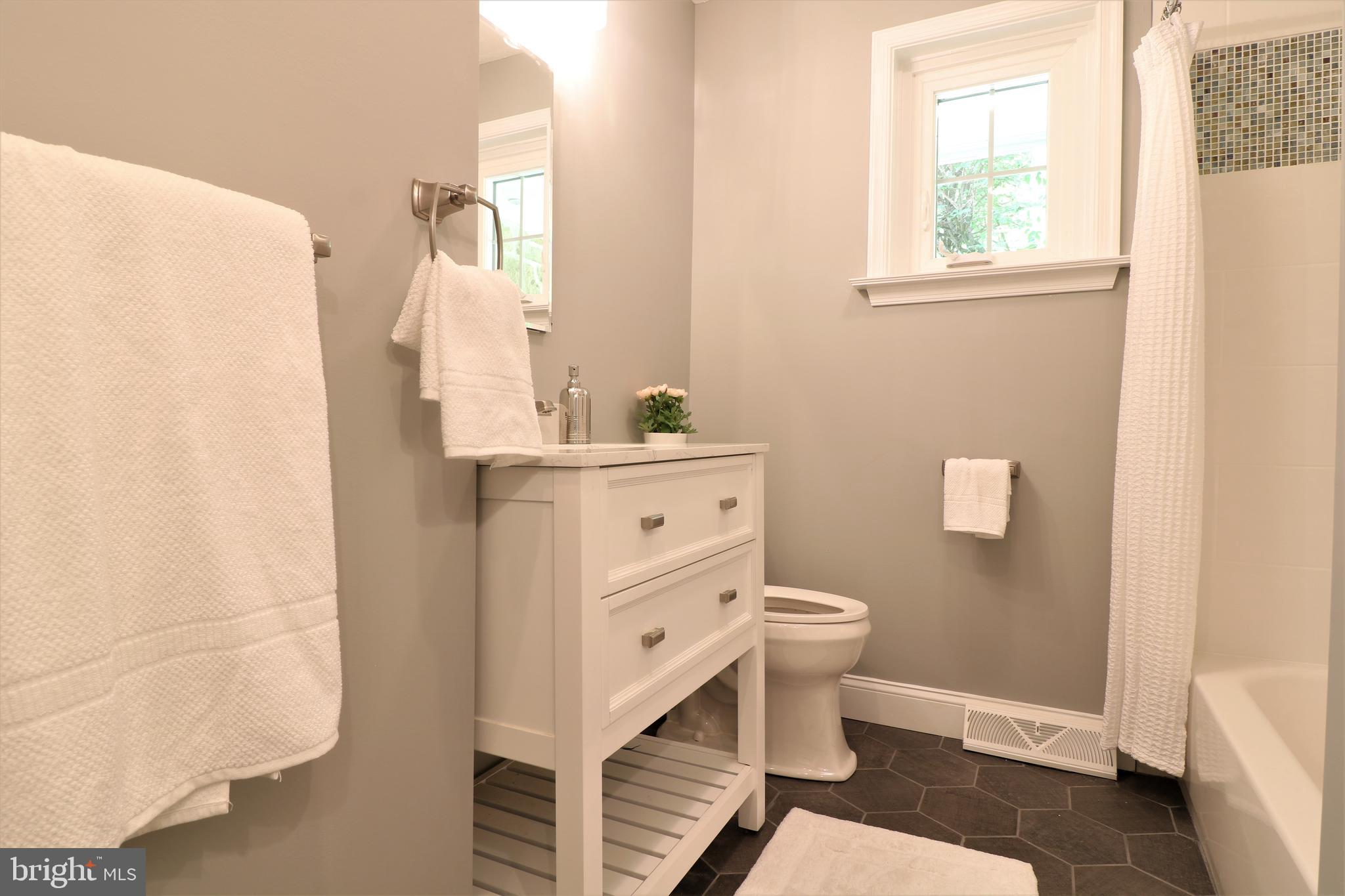 1364 Panther Road Jenkintown, PA 19046 - Photo 18 of 34 Hall Bath