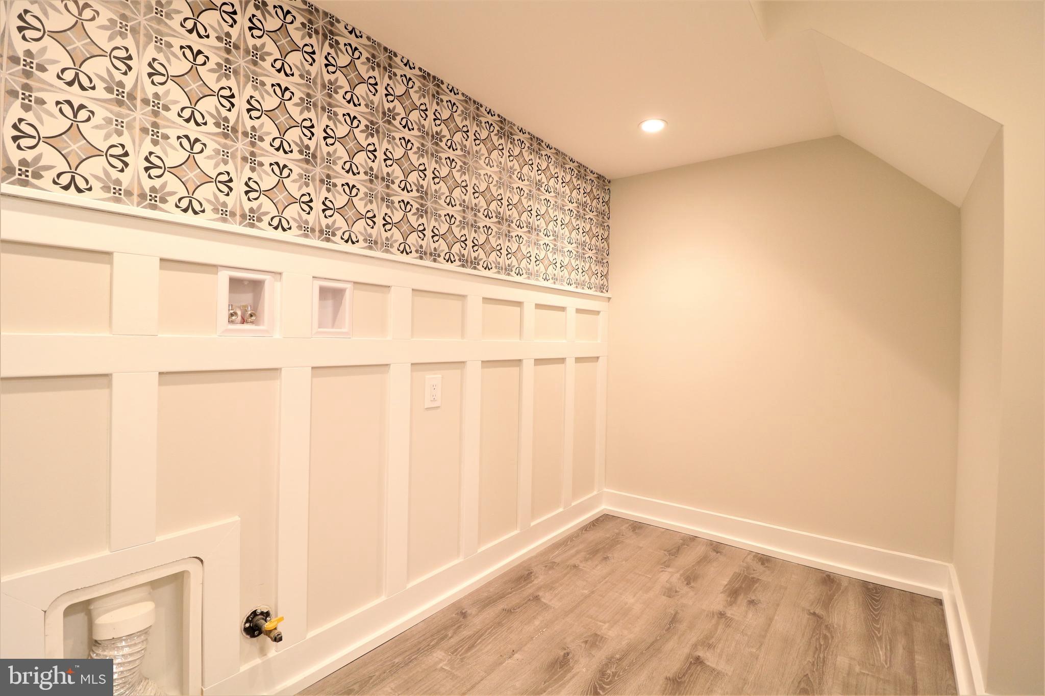 1364 Panther Road Jenkintown, PA 19046 - Photo 29 of 34 Stylish Laundry Room