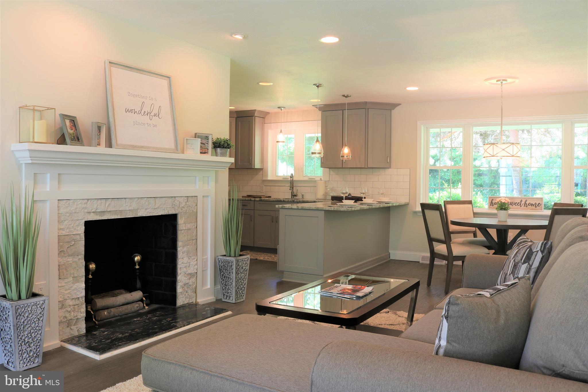 1364 Panther Road Jenkintown, PA 19046 - Photo 4 of 34 Living Room / Kitchen