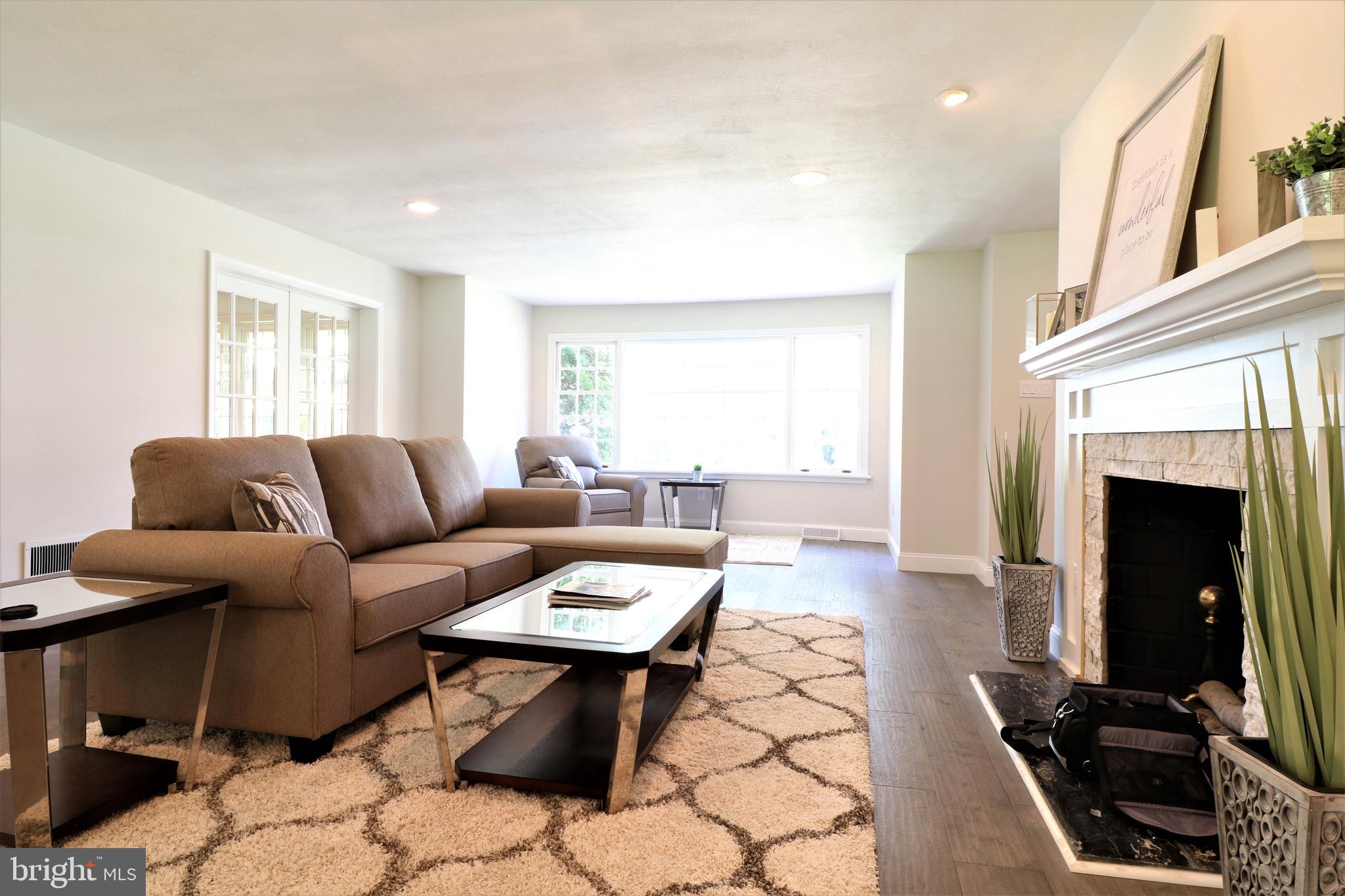 1364 Panther Road Jenkintown, PA 19046 - Photo 6 of 34 Living Room