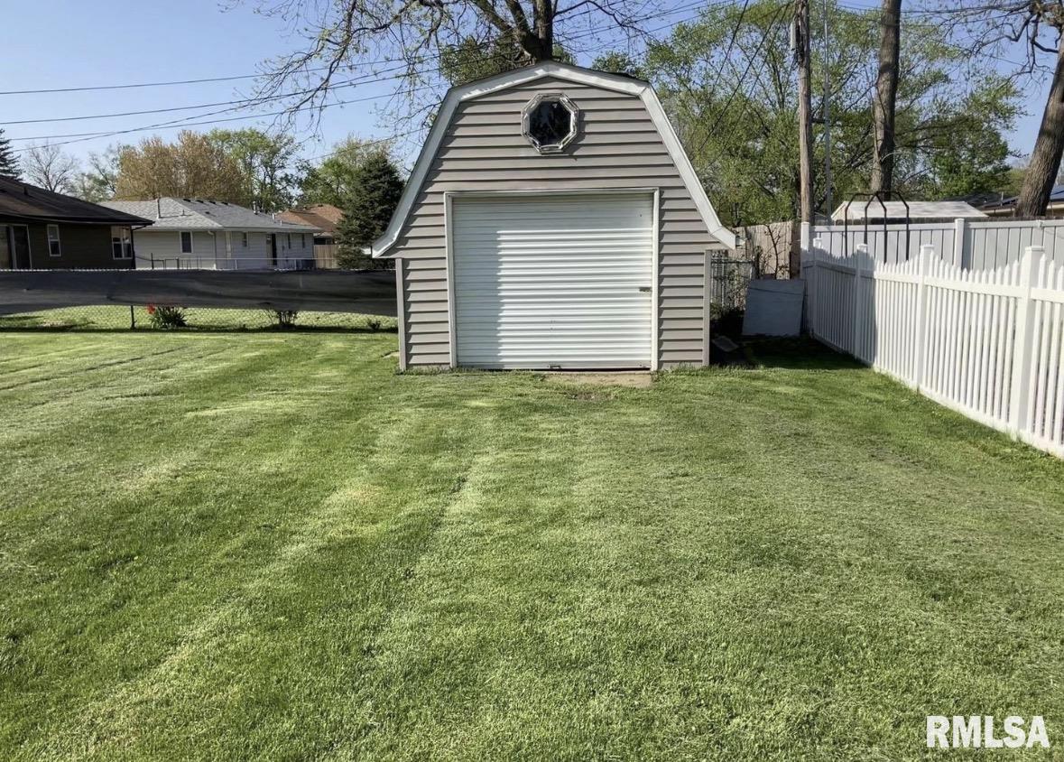 2708 Daycor Divide Peoria, IL 61607 - Photo 24 of 25