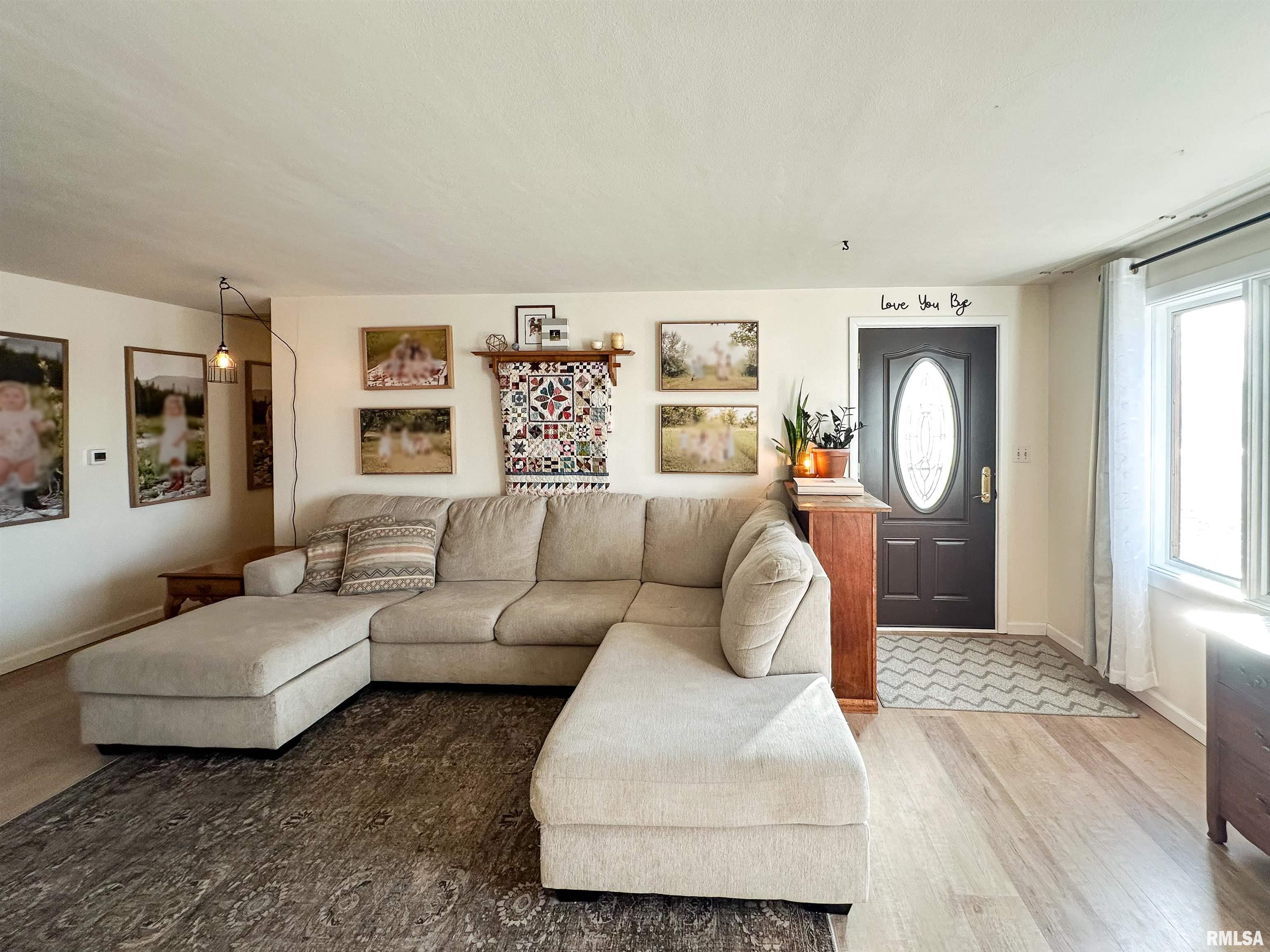 2708 Daycor Divide Peoria, IL 61607 - Photo 4 of 25