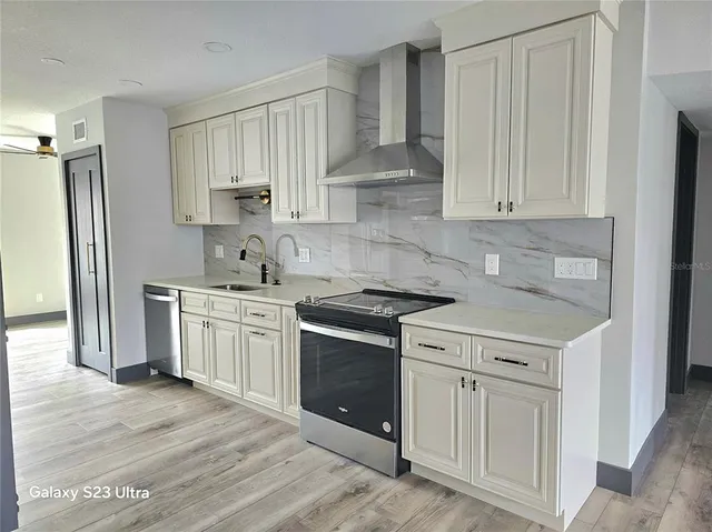 $1,700 | 2435 Sumatran Way, Unit 35, Clearwater, FL 33763