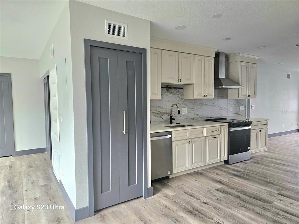 2435 Sumatran Way, Unit 35 Clearwater, FL 33763 - Photo 9 of 69