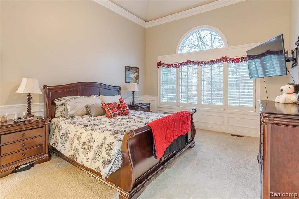 701 Wellington Circle Rochester Hills, MI 48309 - Photo 31 of 54
