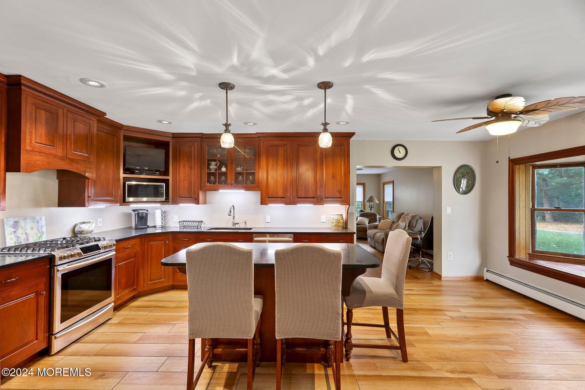 125 Freehold Road Manalapan, NJ 07726 - Photo 8 of 34 12-web-or-mls-LPM_0079