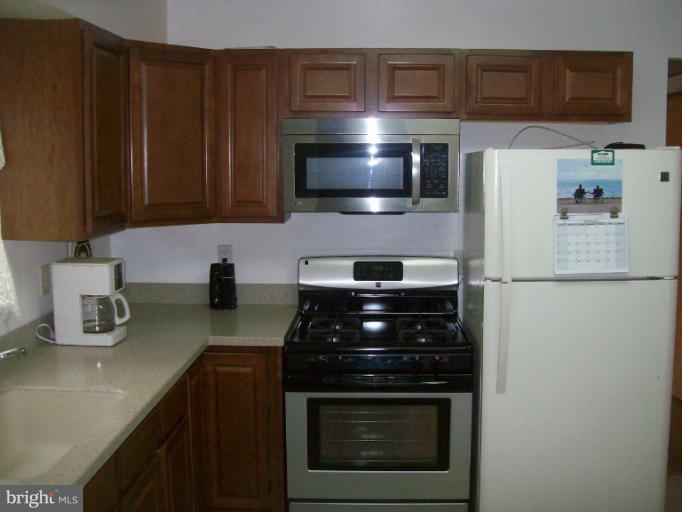 220 Walgrove Road Reisterstown, MD 21136 - Photo 8 of 24 Kitchen