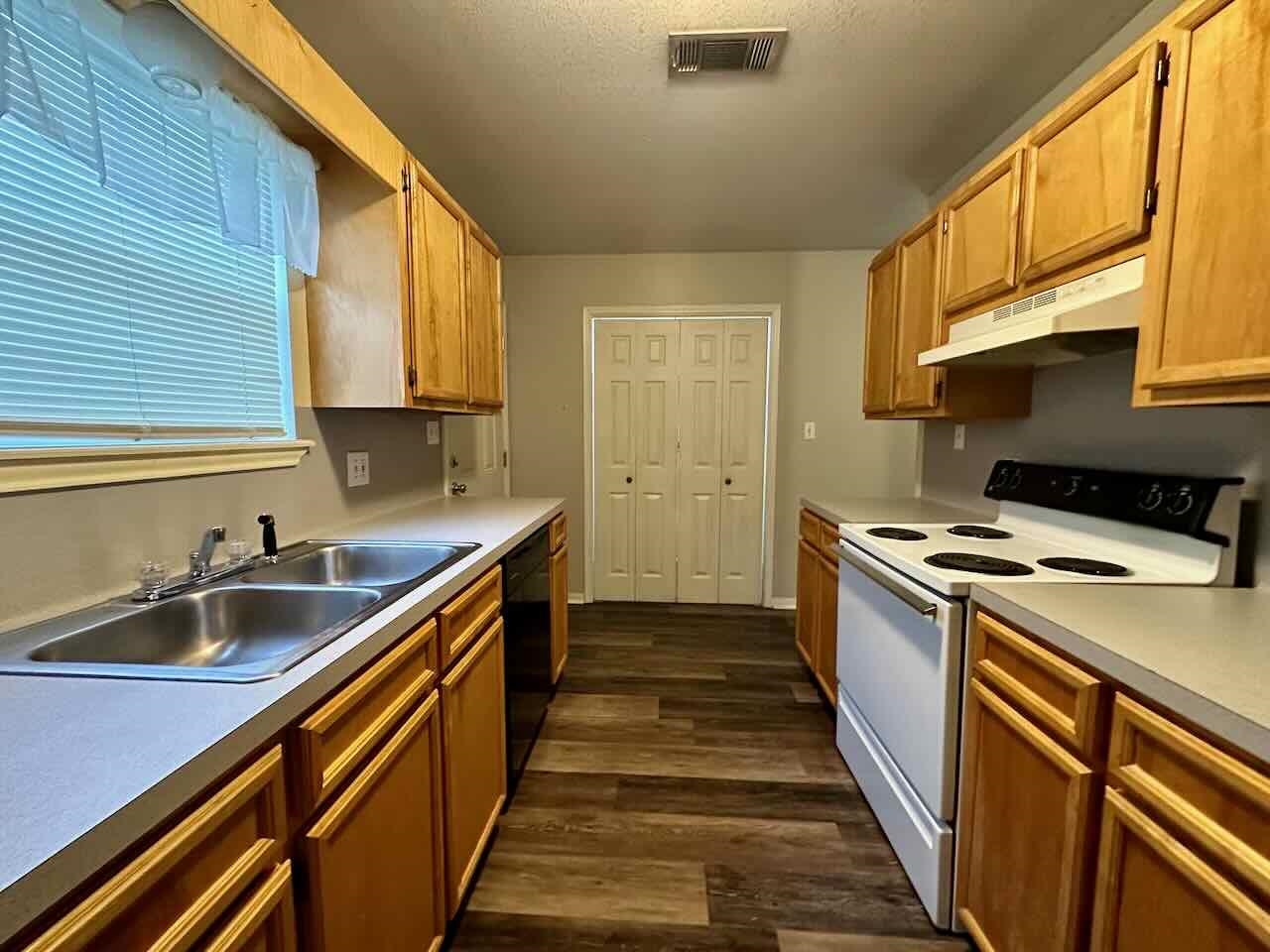 527 Old Silsbee Road, Unit 3C Lumberton, TX 77657 - Photo 9 of 17