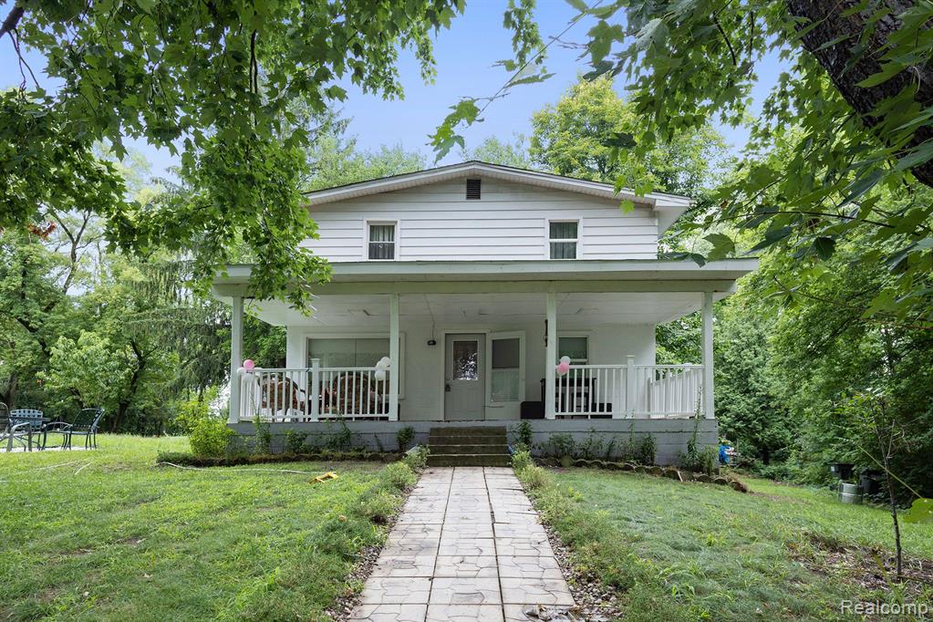 1187 East Avon Road Rochester, MI 48307 - Photo 1 of 25