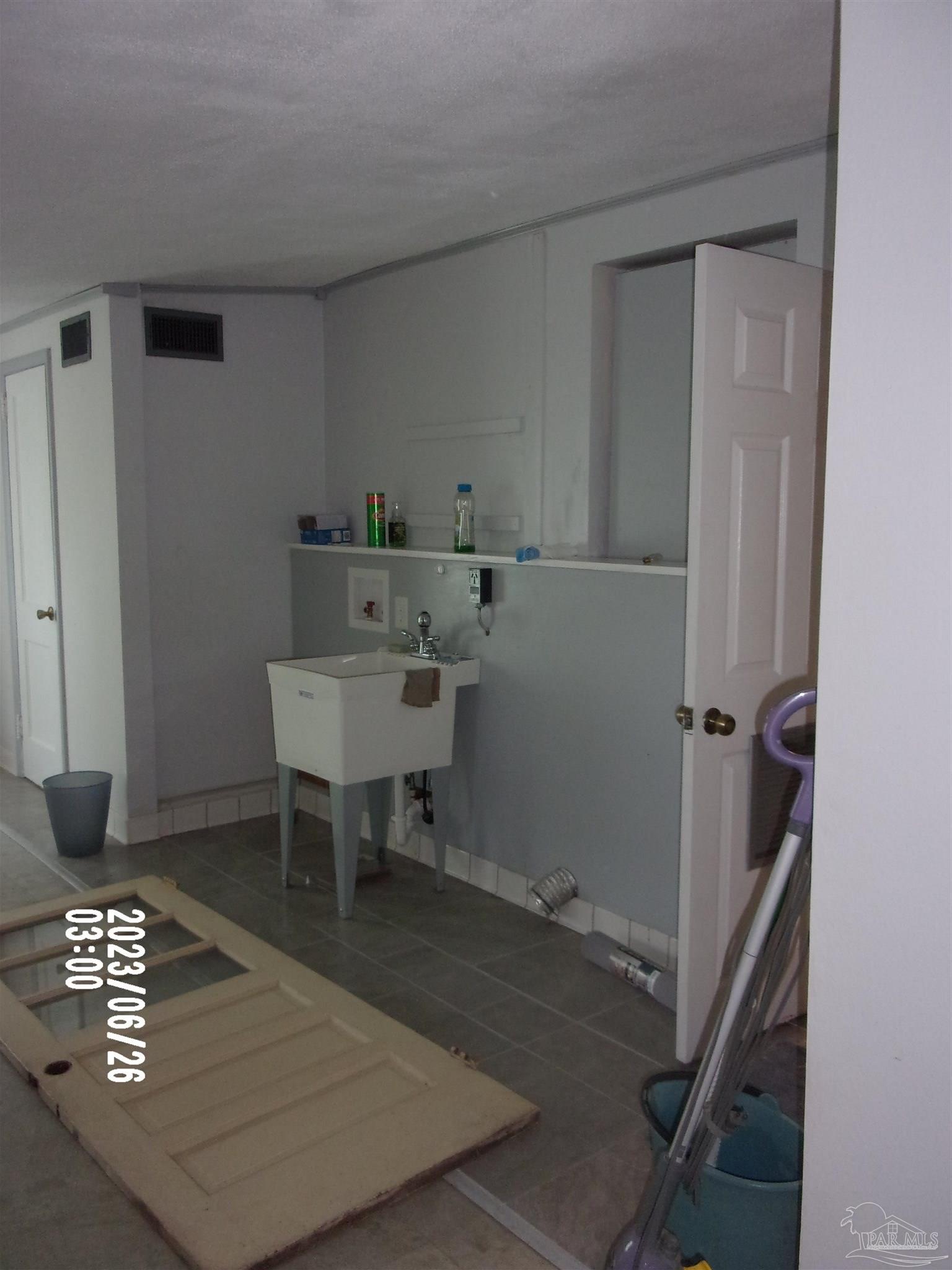 7189 Gillespie Road Milton, FL 32583 - Photo 25 of 32 Gallery Image 25