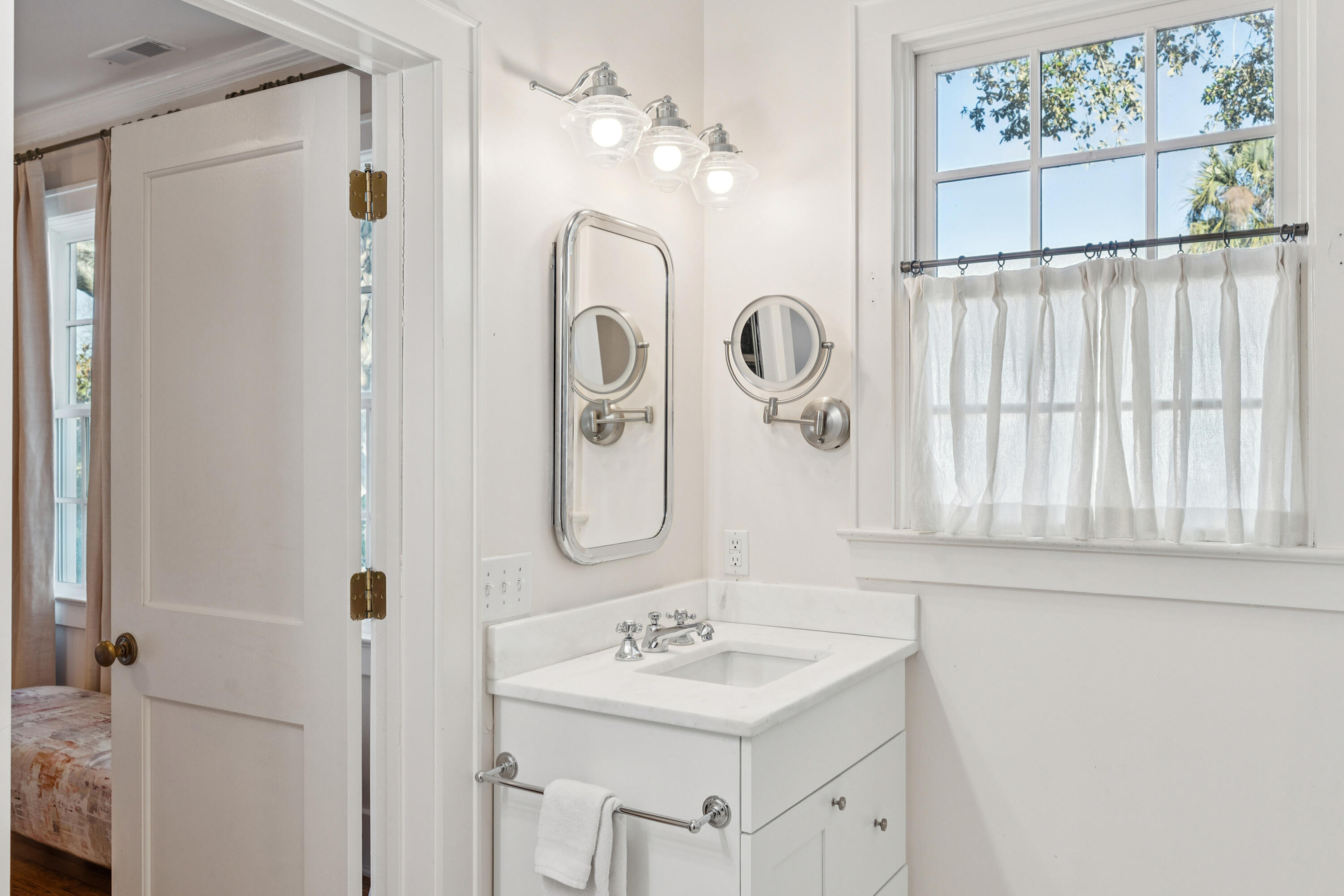 764 Rutledge Avenue Charleston, SC 29403 - Photo 31 of 41 764RutledgeAvenue-KeenEyeMarketing-045