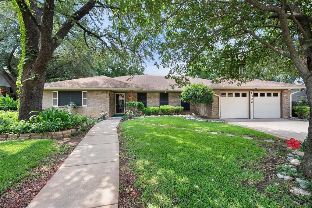 1802 Kingsborough Drive Arlington, TX 76015 - Photo 1 of 1