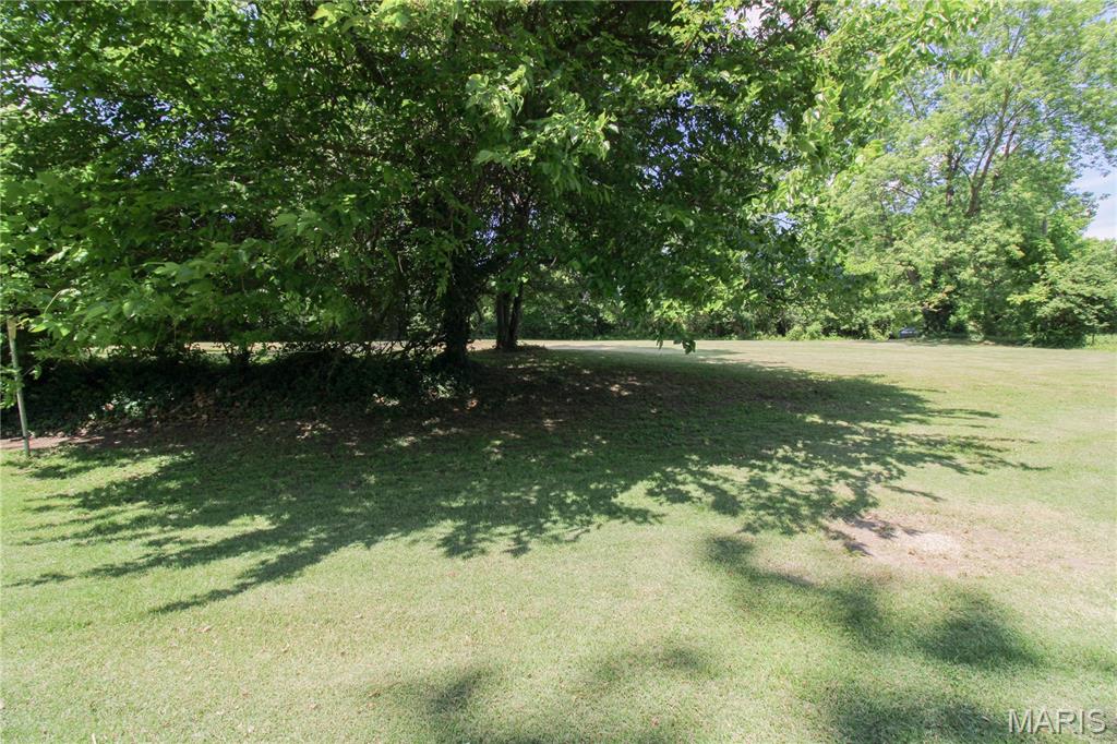 1121 Wolf Hollow Road Imperial, MO 63052 - Photo 22 of 31