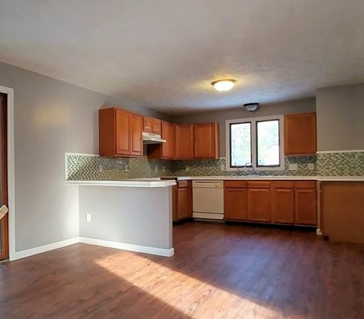 360 Amherst Road Belchertown, MA 01007 - Photo 3 of 25 Gallery Image 3