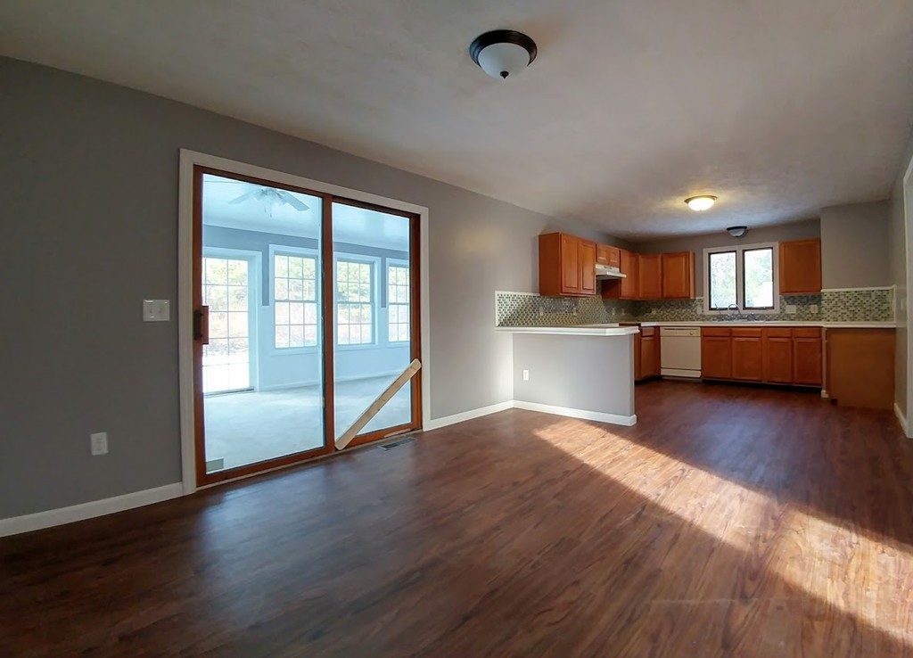 360 Amherst Road Belchertown, MA 01007 - Photo 5 of 25 Gallery Image 5
