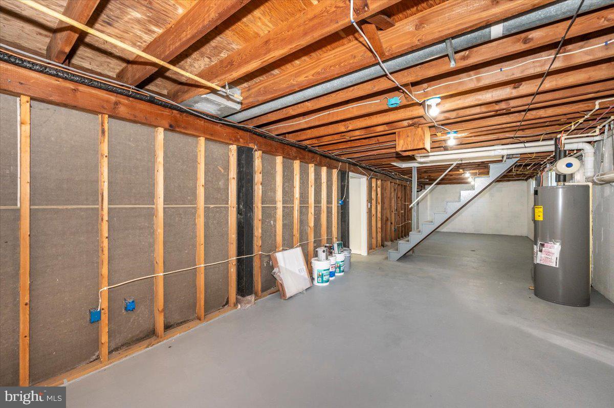 13616 Royal Road Hagerstown, MD 21742 - Photo 32 of 57 Spacious basement ready for your vision.