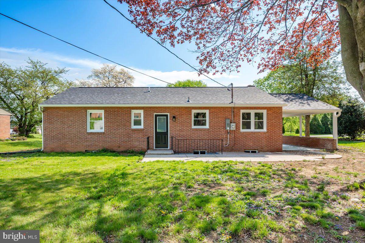 13616 Royal Road Hagerstown, MD 21742 - Photo 37 of 57 Charming brick home with spacious yard.