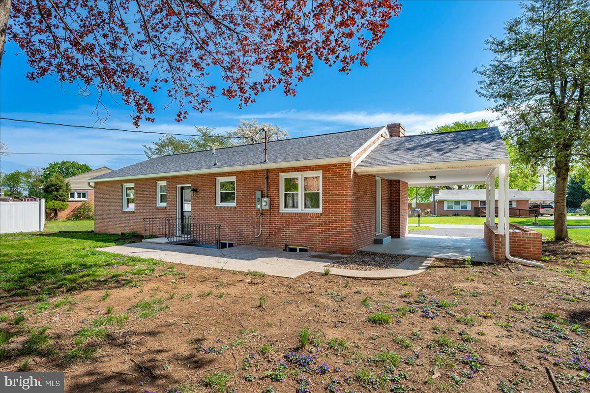 13616 Royal Road Hagerstown, MD 21742 - Photo 38 of 57 Charming brick home with spacious yard.