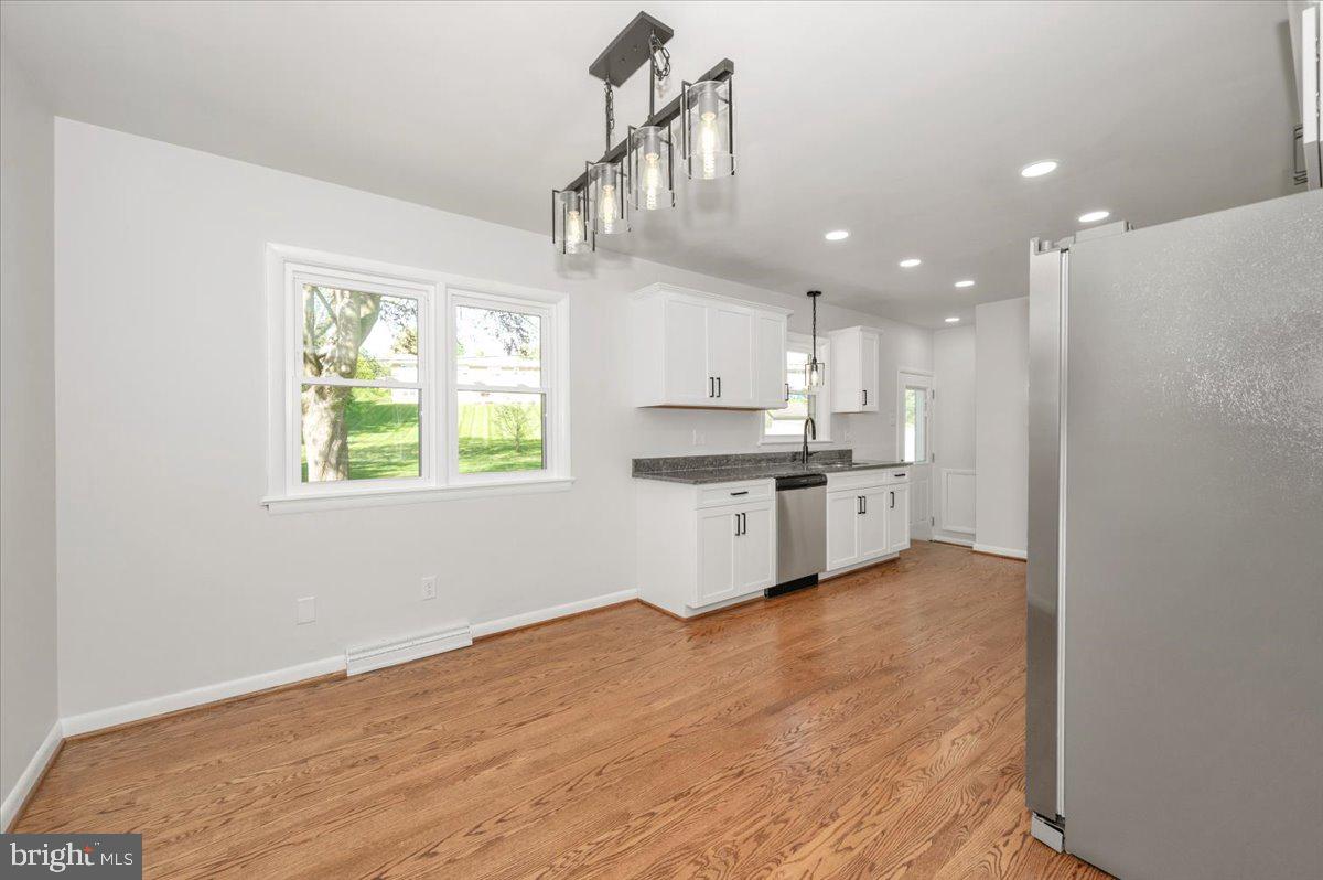 13616 Royal Road Hagerstown, MD 21742 - Photo 6 of 57 Bright and airy modern kitchen space.