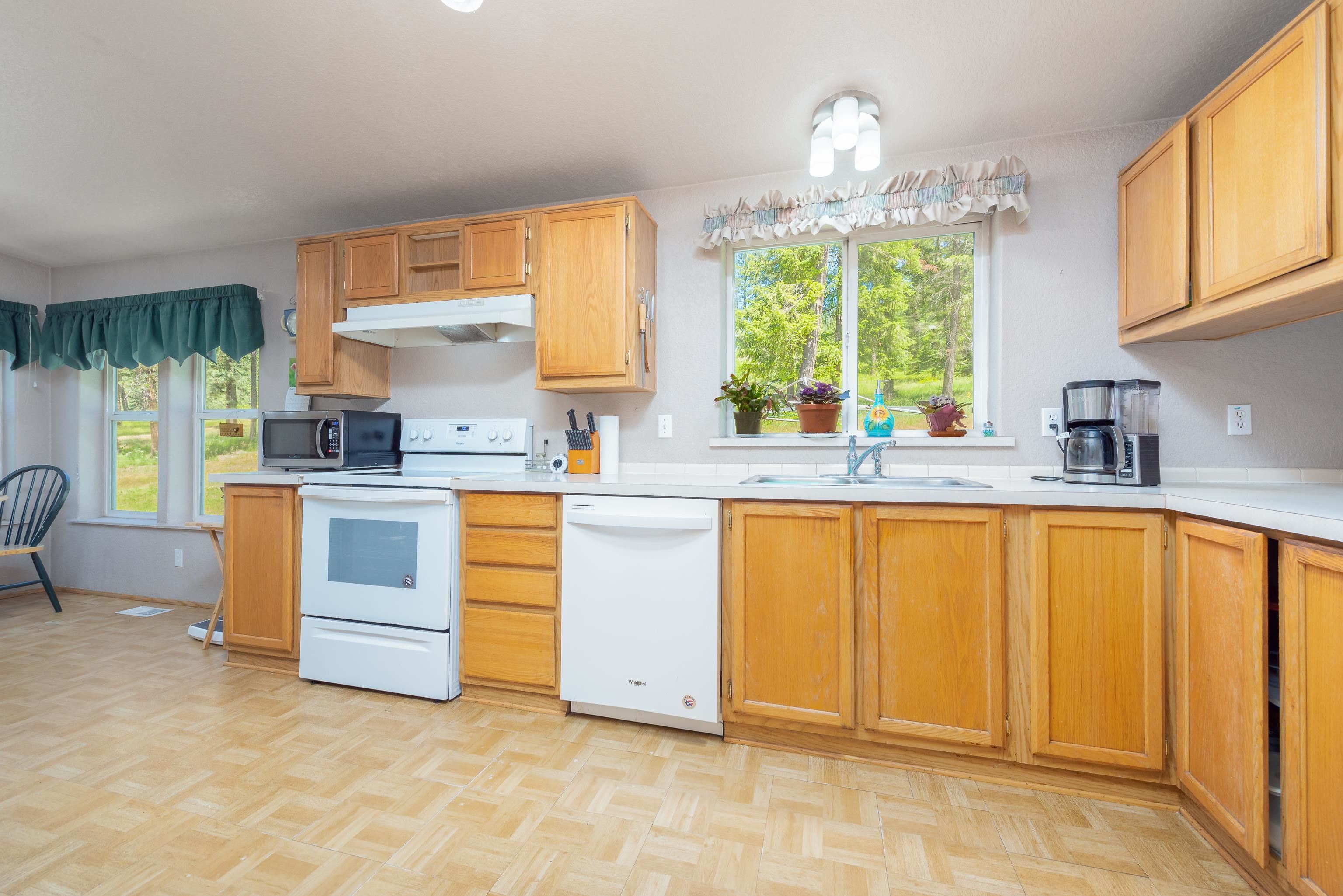2922 Nicholson Road Elk, WA 99009 - Photo 17 of 26 Gallery Image 17