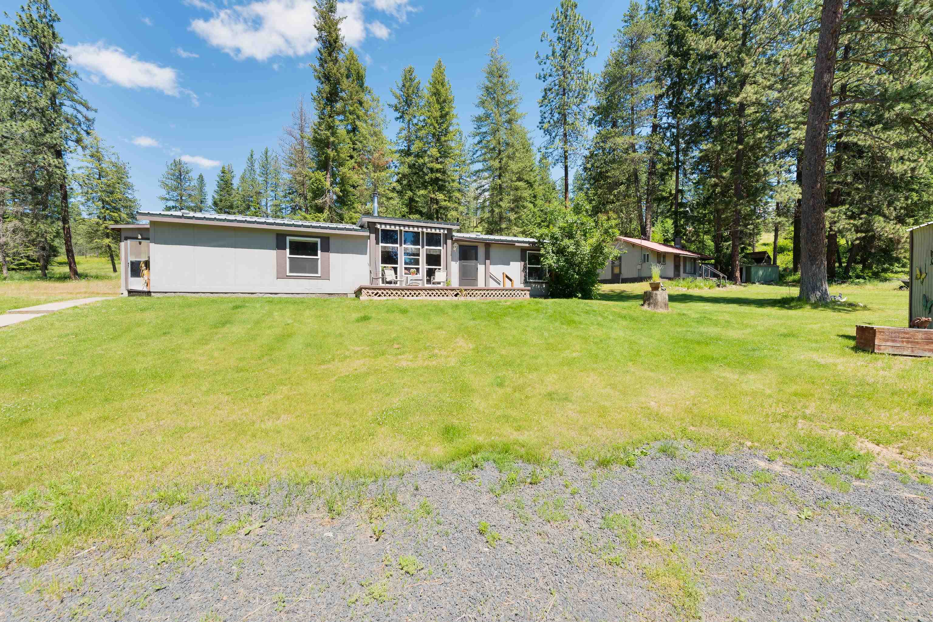 2922 Nicholson Road Elk, WA 99009 - Photo 2 of 26 Gallery Image 2