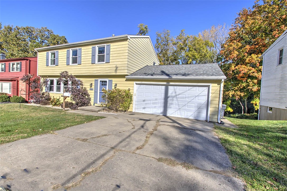 151 Point Bluff Drive Decatur, IL 62521 - Photo 5 of 29