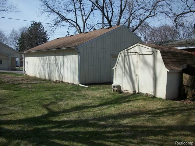 44752 Utica Road Utica, MI 48317 - Photo 29 of 39 109_2357 (Copy).jpg