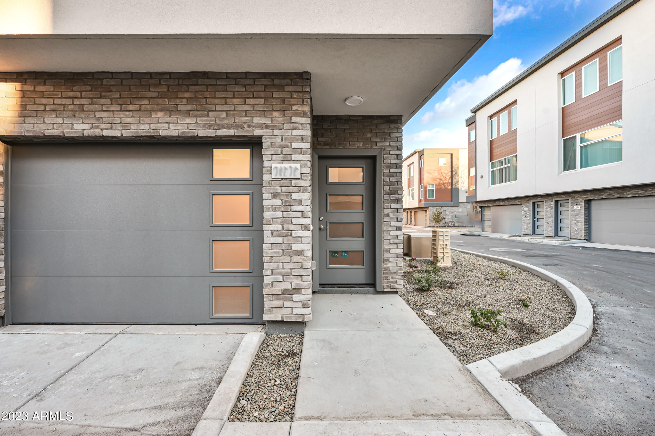 1-1027W5S-TFA-1BL-10 15 20-ocupix