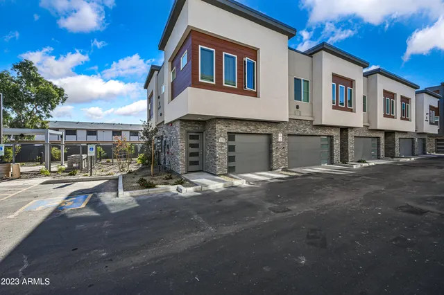 $1,700 | 1023 West 5th Street, Unit 1010, Tempe, AZ 85281