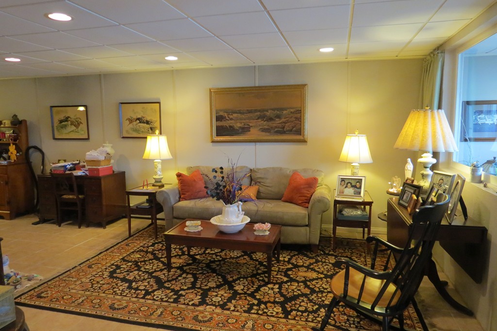 63 Pequot Point Road Westfield, MA 01085 - Photo 7 of 19