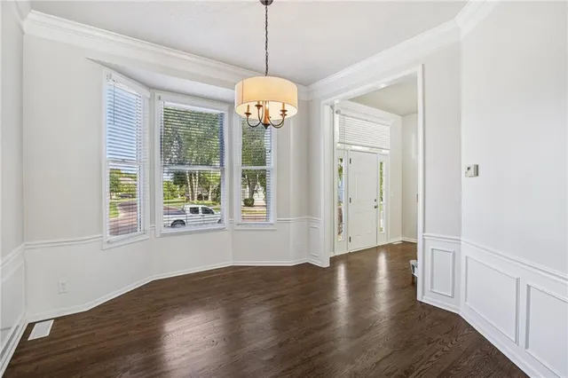 $622,500 | 14157 Bond Street, Overland Park, KS 66221