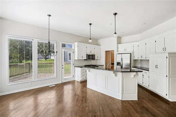 $615,000 | 14157 Bond Street, Overland Park, KS 66221